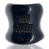 Oxballs - Mega Squeeze Ergofit Ballstretcher Zwart